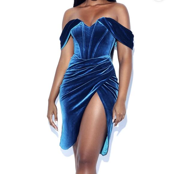 Miss Circle NWT Omaria Teal Off Shoulder Corset Velvet Dress Size XL - Picture 1 of 8